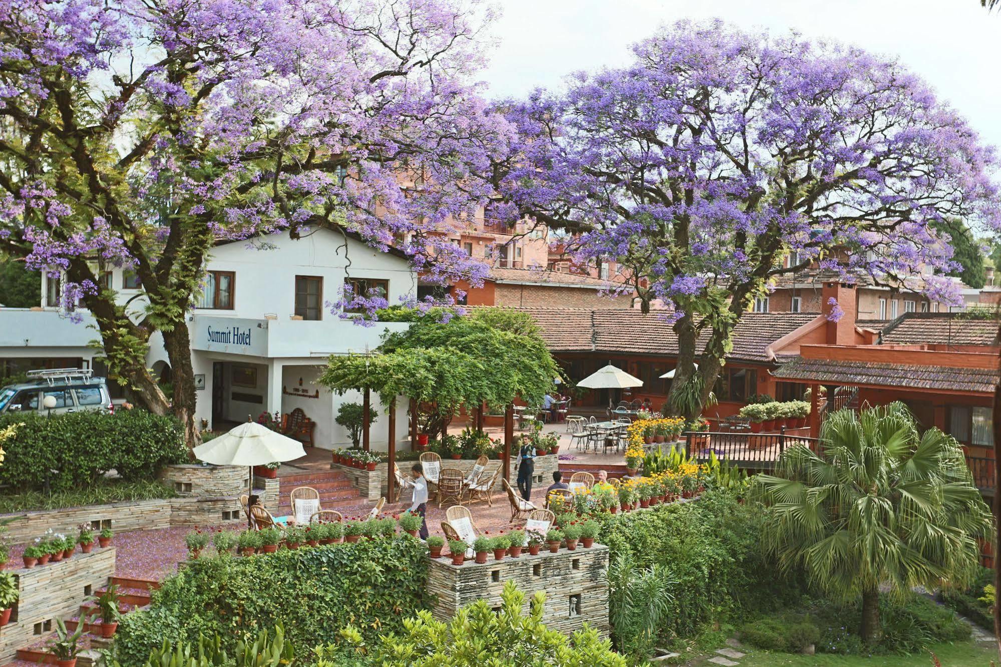 Summit Hotel Lalitpur Exteriör bild