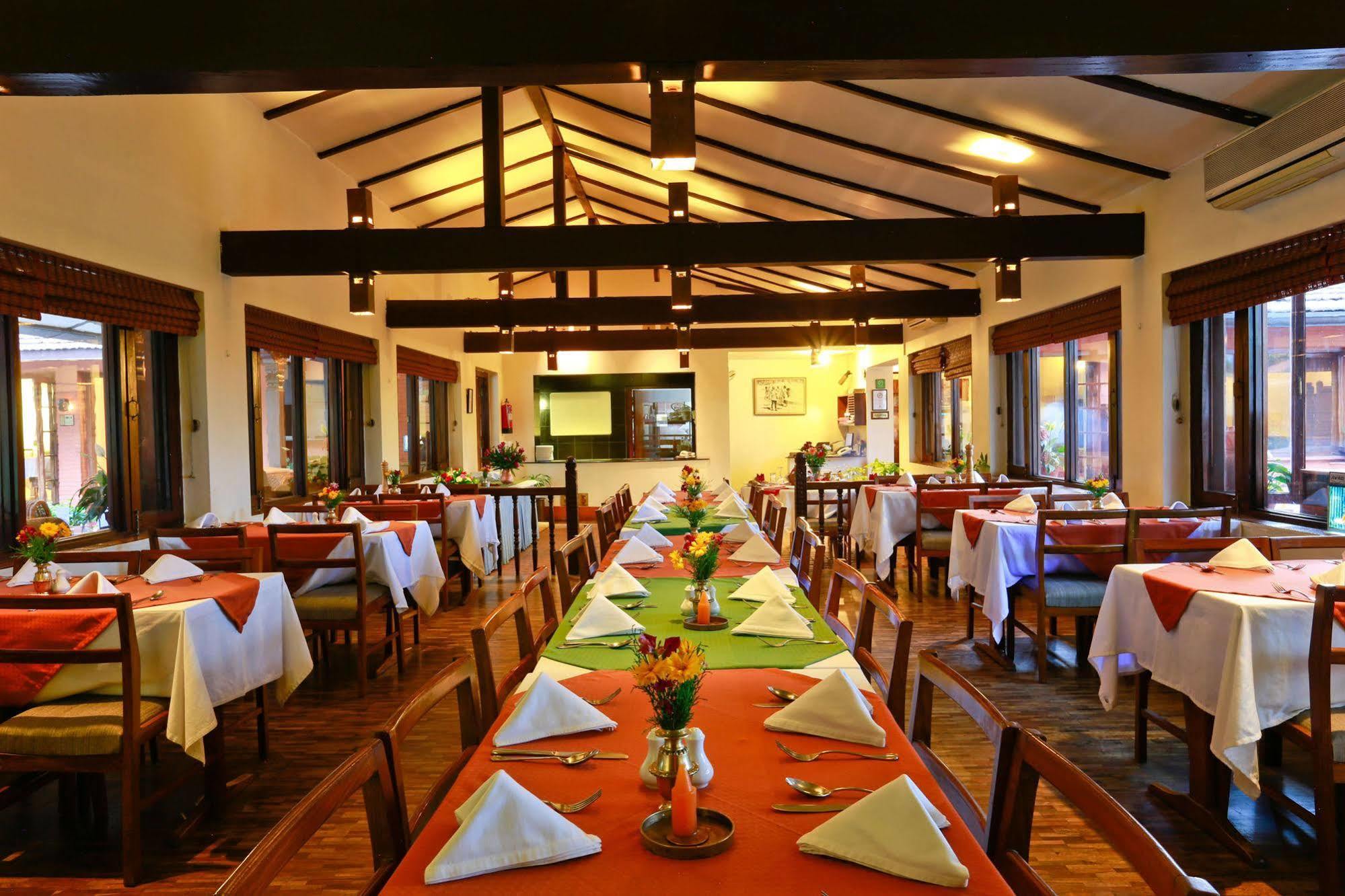Summit Hotel Lalitpur Exteriör bild
